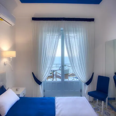 Costa D'amalfi 4* أمالفي