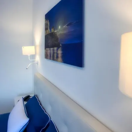 Costa D'amalfi أمالفي