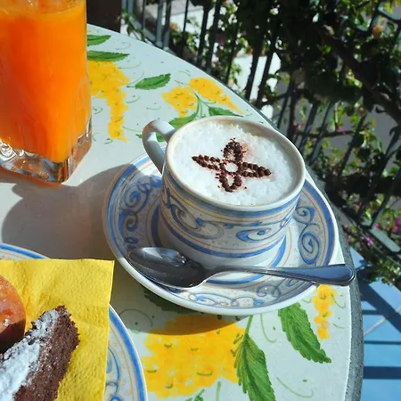 Costa D'amalfi أمالفي