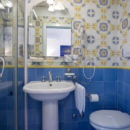 Costa D'amalfi 4* أمالفي