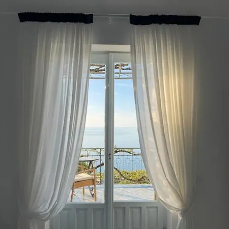 Costa D'amalfi 2*