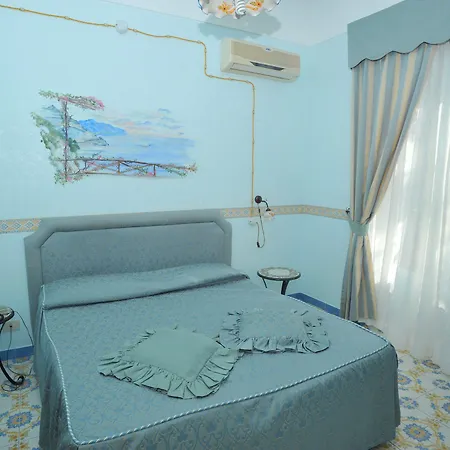 Costa D'amalfi 4* أمالفي