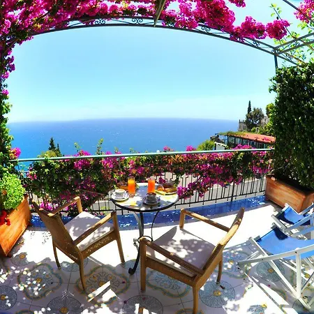 Costa D'amalfi 아말피