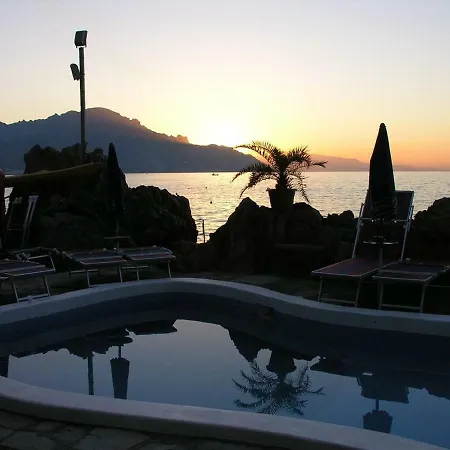 Costa D'amalfi B&B 아말피