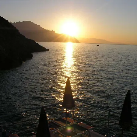 Alojamento de Acomodação e Pequeno-almoço Costa D'amalfi 4*
